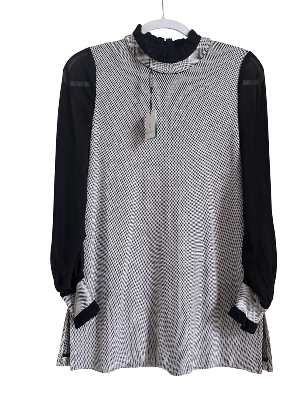 Ming Wang Black & Gray Long-Sleeve Mock-Ruffle Shell Top